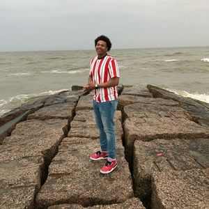 Meet your Posher, Johnnie